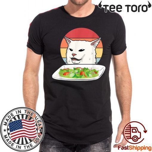 Angry women yelling at confused cat at dinner table meme Funny T-Shirt