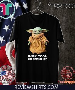 Baby Yoda Size matters not Mery christmas T-Shirt