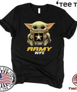 Womens Baby Yoda Hug Us Army Wife T-Shirt