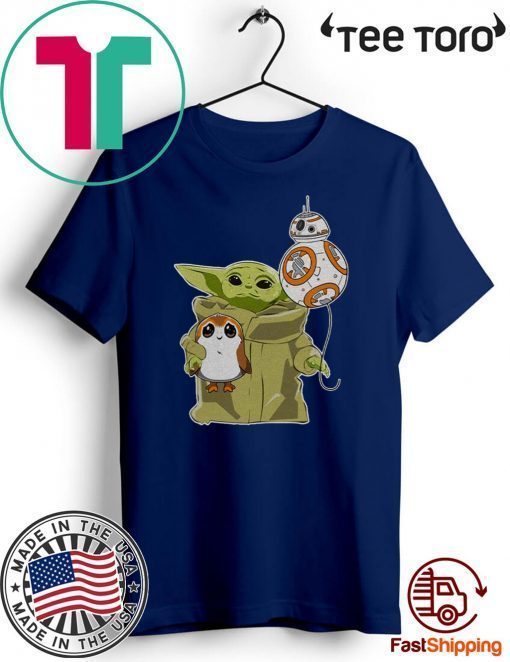 The Mandalorian Baby Yoda hug Sad Porg Unisex T-Shirt