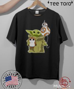 The Mandalorian Baby Yoda hug Sad Porg Unisex T-Shirt