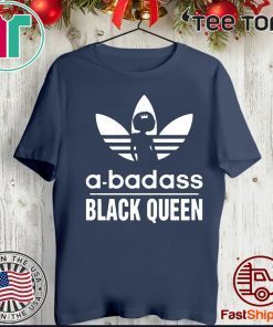 A badass black queen love Gift T-Shirt