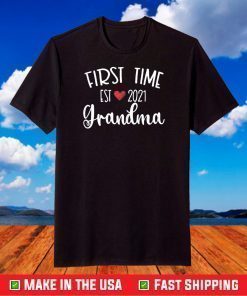 First Time Grandma Est 2021 Quarantine Mothers day T-Shirt