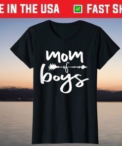 Mom of Boys Life Shirts for Women Cute Mothers Day T-Shirt