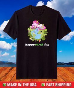 happy earth day unicorn for toddler, girls, and sisters T-Shirt