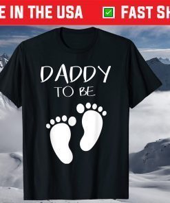 Daddy to Be Baby Footprint Soon to be Dad Fathers Day Classic T-Shirt