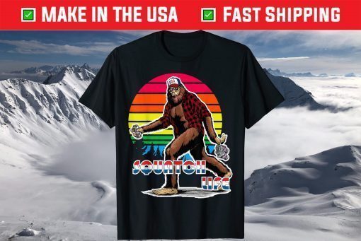 American Bigfoot 4th of July Sasquatch Hipster Patriotic T-Shirt