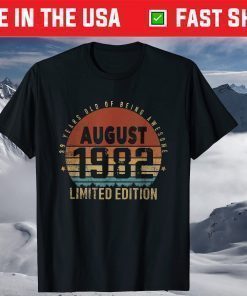 39th Birthday 39 Years Old Vintage 1982 Born in August 1982 T-Shirt