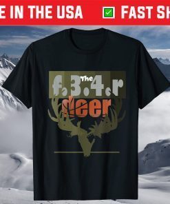 Hunting deer and watching Basketball T-Shirt