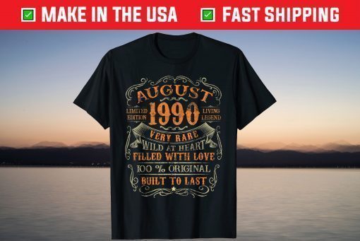 Vintage 1990 August 30 Years Old 30th Birthday Classic T-Shirt