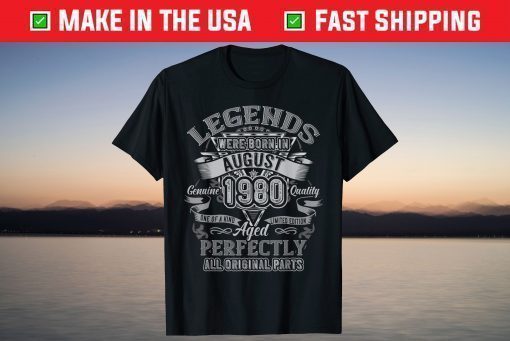 Vintage Retro Legend Since August 1990 30th Birthday Us 2021 T-Shirt