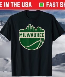 Vintage Milwaukee Wisconsin Cityscape Basketball T-Shirt