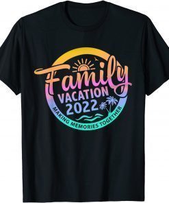 Family Trip Summer Vacation Beach 2022 Vintage Lover Classic T-Shirt