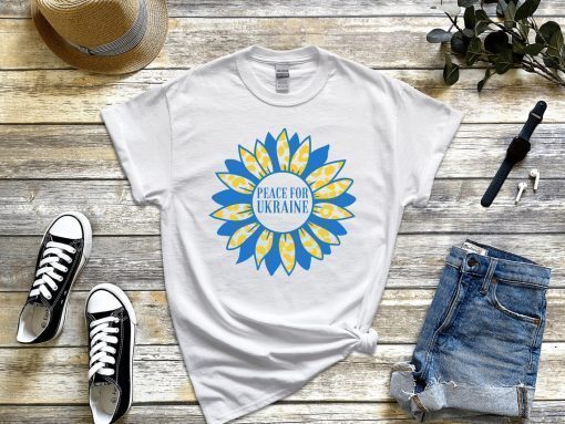 Ukraine Sunflower Stand with Ukraine Shirt