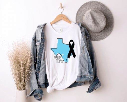 Pray for Uvalde Texas, Protect Our Kids Not Guns Classic T-Shirt