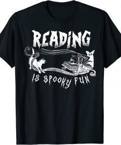 Reading is spooky fun Halloween Women's Book Lovers Teacher Classic Shirt