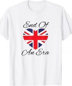 Elizabeth II - Queen of the United Kingdom - End Of An Era T-Shirt