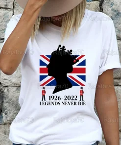 Fray For Queen Elizabeth II 1926-2022 Queen Of England T-Shirt