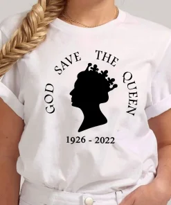 God Save The Queen Rip Queen Elizabeth 1926-2022 End Of The Era T-ShirtGod Save The Queen Rip Queen Elizabeth 1926-2022 End Of The Era T-Shirt