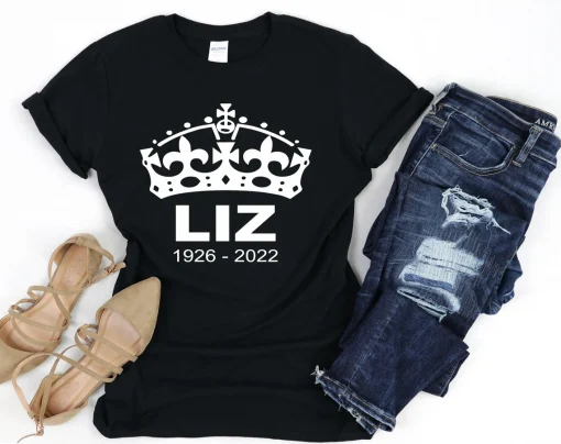 Liz Rest In Peace Elizabeth II 1926-2022 T-Shirt