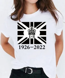 Liz Rest in Peace Queen Elizabeth Crown RIP Her Majesty the Queen Elizabeth II 1926-2022 T-Shirt