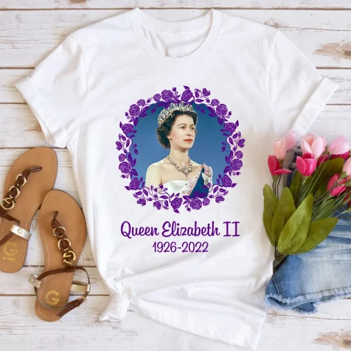 Memories Of Queen Elizabeth II 1926-2022 T-Shirt