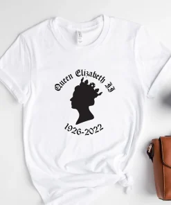 Pray For Queen Elizabeth II 1926-2022 End Of An Era Tee Shirt