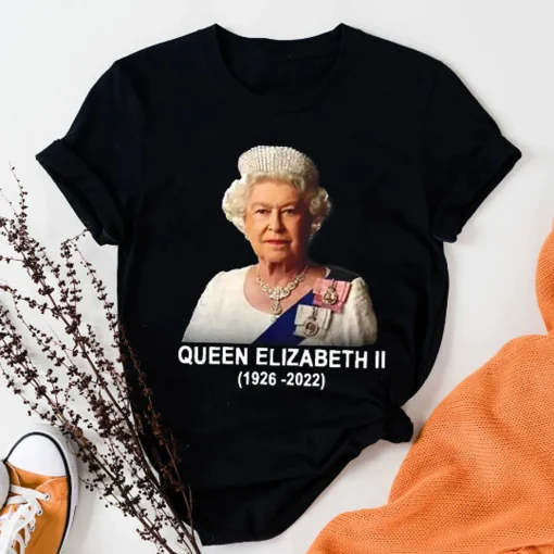 Pray For Queen Elizabeth II 1926-2022 T-Shirt