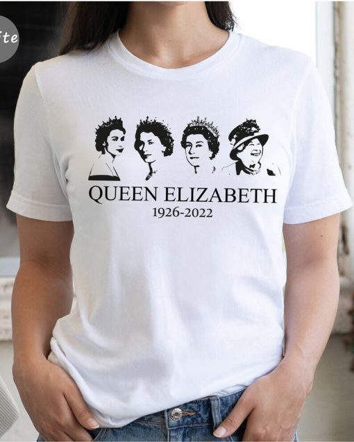 Pray For Queen Elizabeth ll 1926-2022 T-Shirt