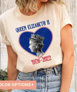 Queen Elizabeth Death 1926-2022 The Queen Rest In Peace Majesty T-Shirt