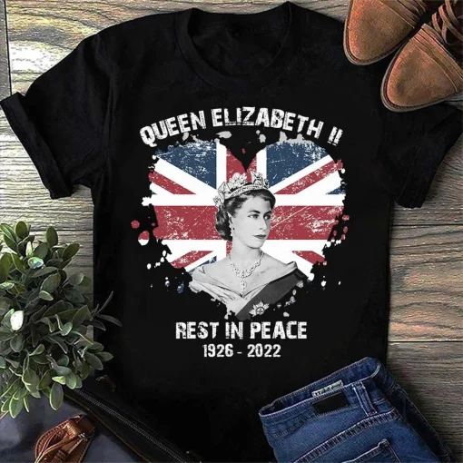 Queen Elizabeth ll Rest In Peace 1926-2022 T-Shirt