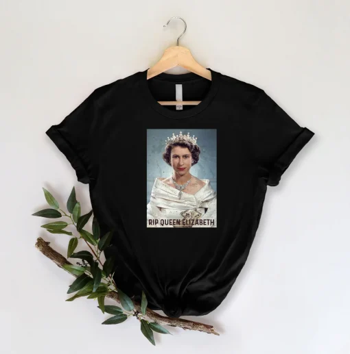 RIP Queen Elizabeth 1926-2022 End Of An Era T-Shirt