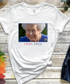 RIP Queen Elizabeth 1926-2022 Rest In Peace Elizabeth II T-Shirt