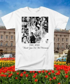 RIP Queen Elizabeth 1926-2022 Thanks For The Memories T-Shirt