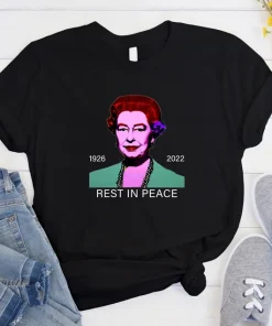 RIP Queen Elizabeth 1926-2022 The Queen of England T-Shirt