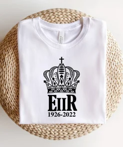 RIP Queen Elizabeth II 1926-2022 End of the Era EIIR T-Shirt