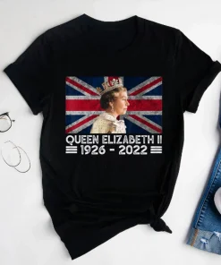 RIP Queen Elizabeth II 1926 - 2022 RIP Queen Of England T-Shirt