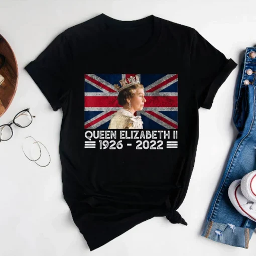 RIP Queen Elizabeth II 1926 - 2022 RIP Queen Of England T-Shirt