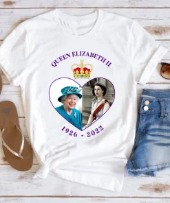 Rest In Peace Elizabeth RIP Queen of England 1926-2022 T-Shirt