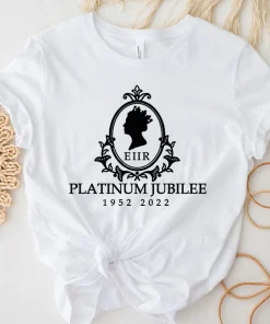 The Queen's Platinum Jubilee Queen Elizabeth 1926-2022 T-Shirt