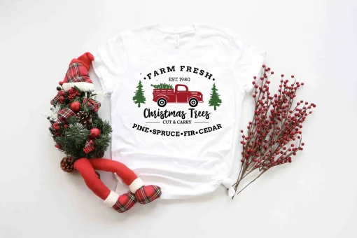 Farm Fresh Christmas Trees Truck T-shirt