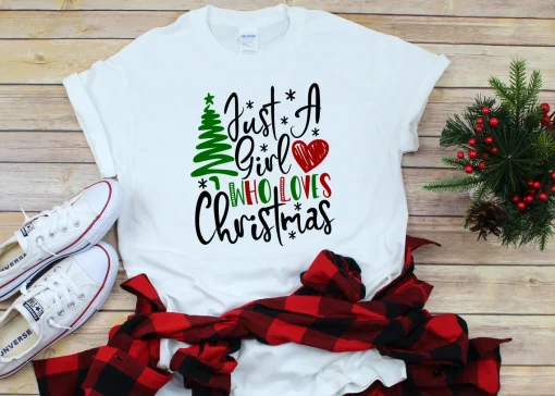 Just a Girl Who Loves Christmas T-Shirt