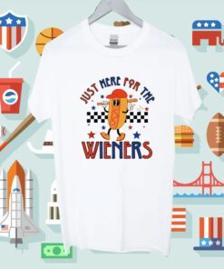 Hot Dog I'm Just Here For The Wieners 4Th Of July T-Shirt