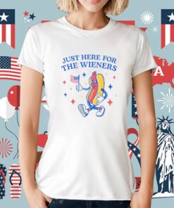 I'm Just Here For The Wieners Fourth of July 2023 T-Shirt