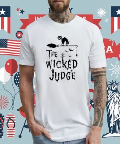 Cat Halloween Theme The Wicked Judge T-Shirt