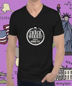 Chuck Norris Makes Onions Cry T-Shirt