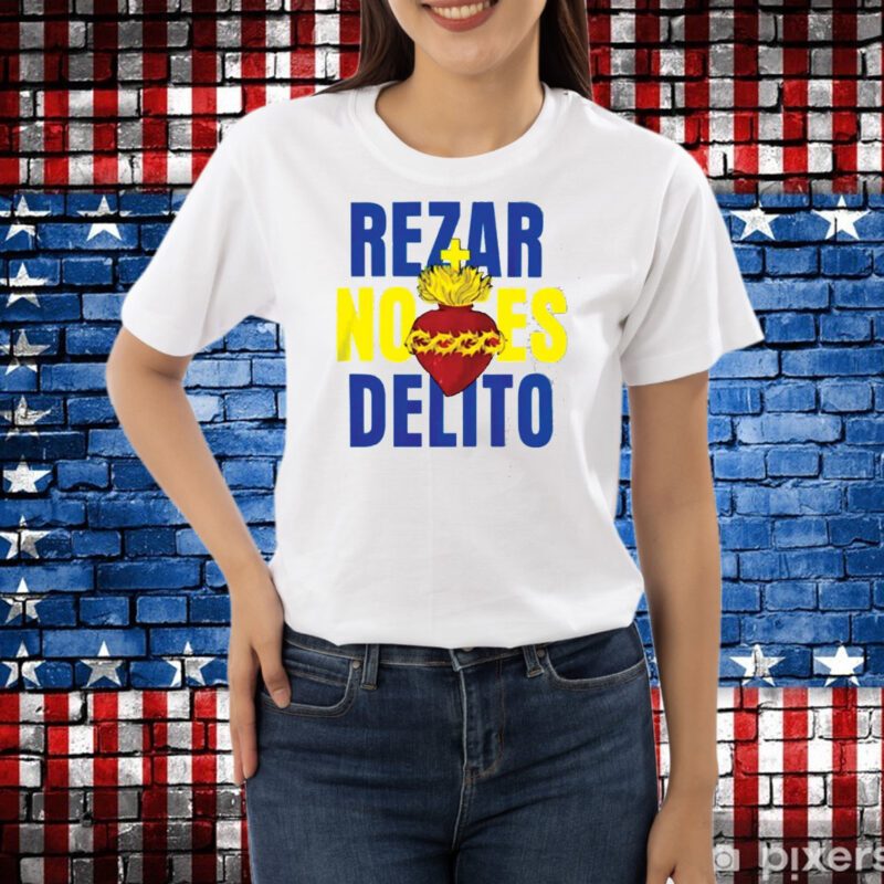 Abogados Cristiano Rezar No Es Delito Shirt