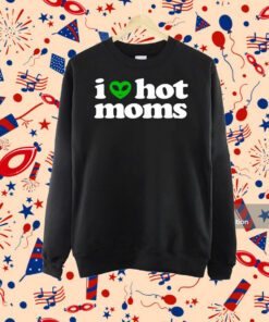 Dannyduncan69 I Heart Hot Moms Alien Tee-Unisex T-Shirt