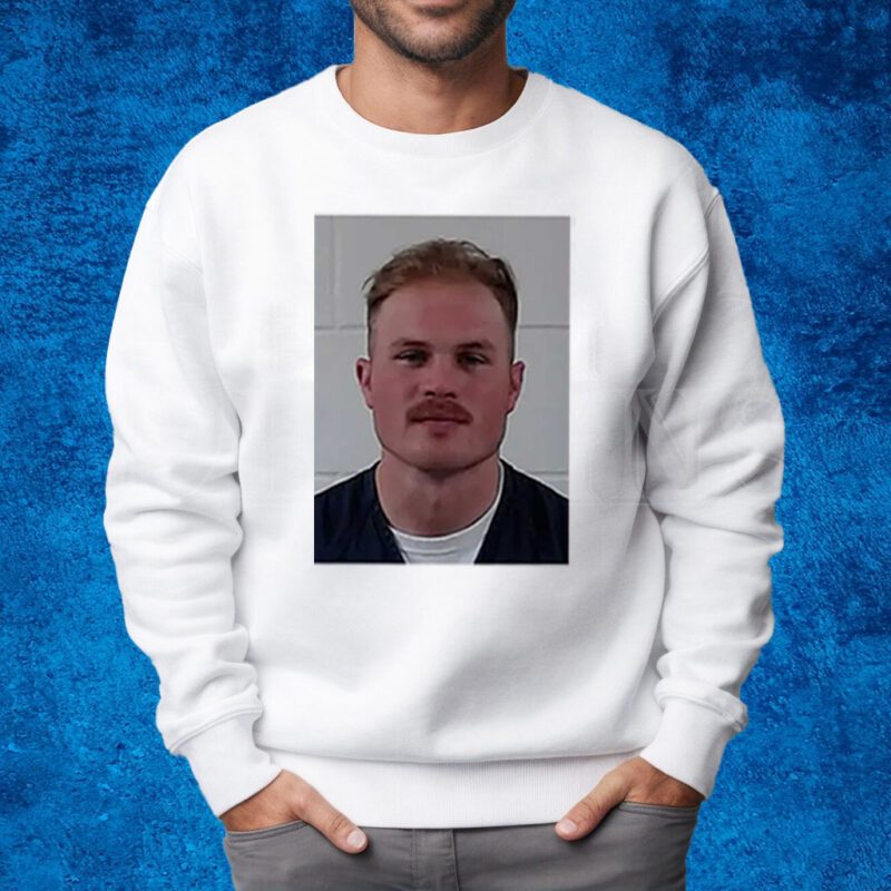 Official Zach Bryan Arrested Days After Scoring First No 1 Album T-Shirt Sweatshirt