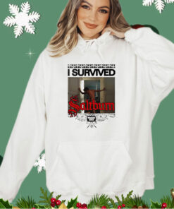 I survived Saltburn a film by Emerald Fennell T-shirt